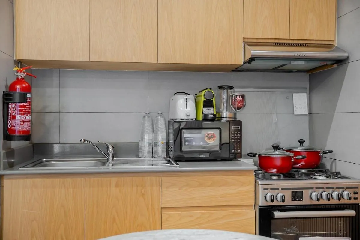 City Central Luxury Apartment With Balcony By Bluecloud Holidays الشارقة الإمارات العربية المتحدة