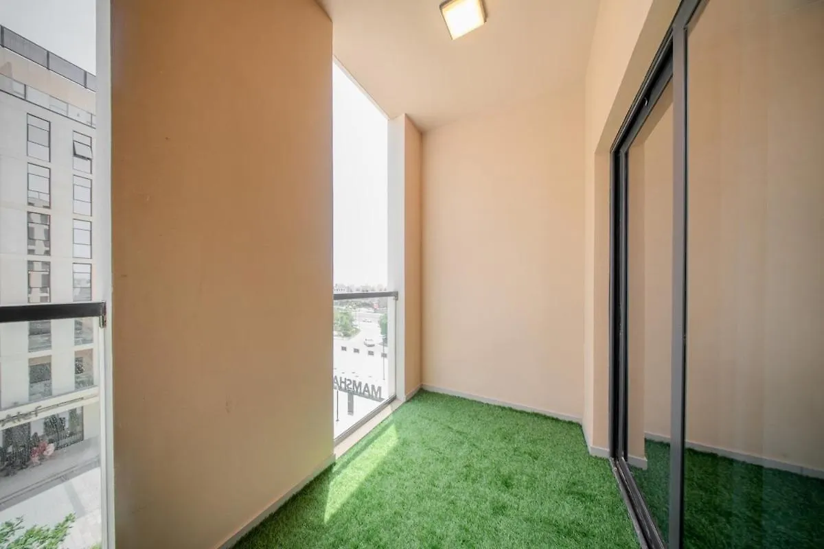City Central Luxury Apartment With Balcony By Bluecloud Holidays الشارقة