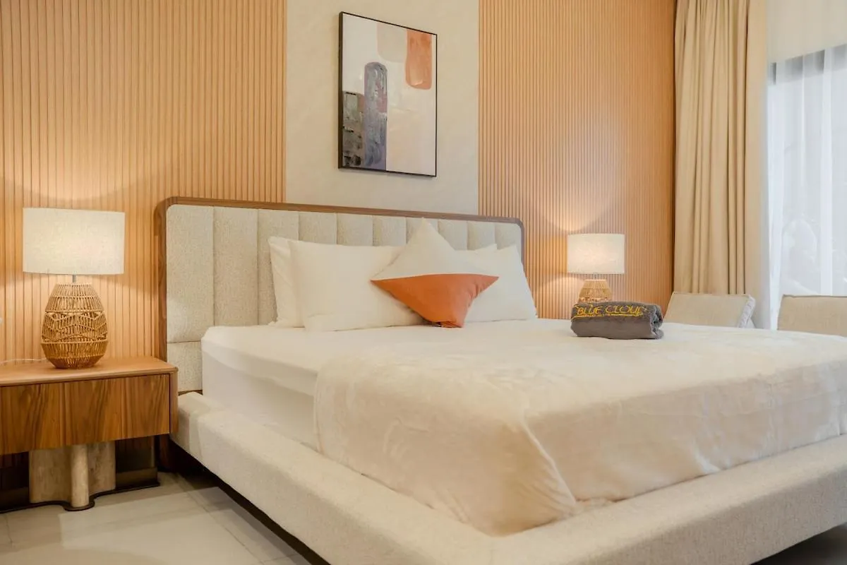 City Central Luxury Apartment With Balcony By Bluecloud Holidays الشارقة