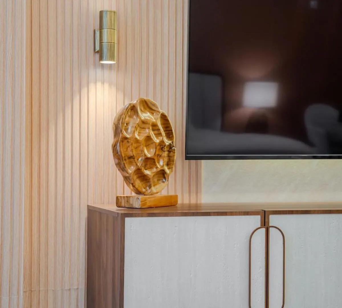 City Central Luxury Apartment With Balcony By Bluecloud Holidays الشارقة الإمارات العربية المتحدة
