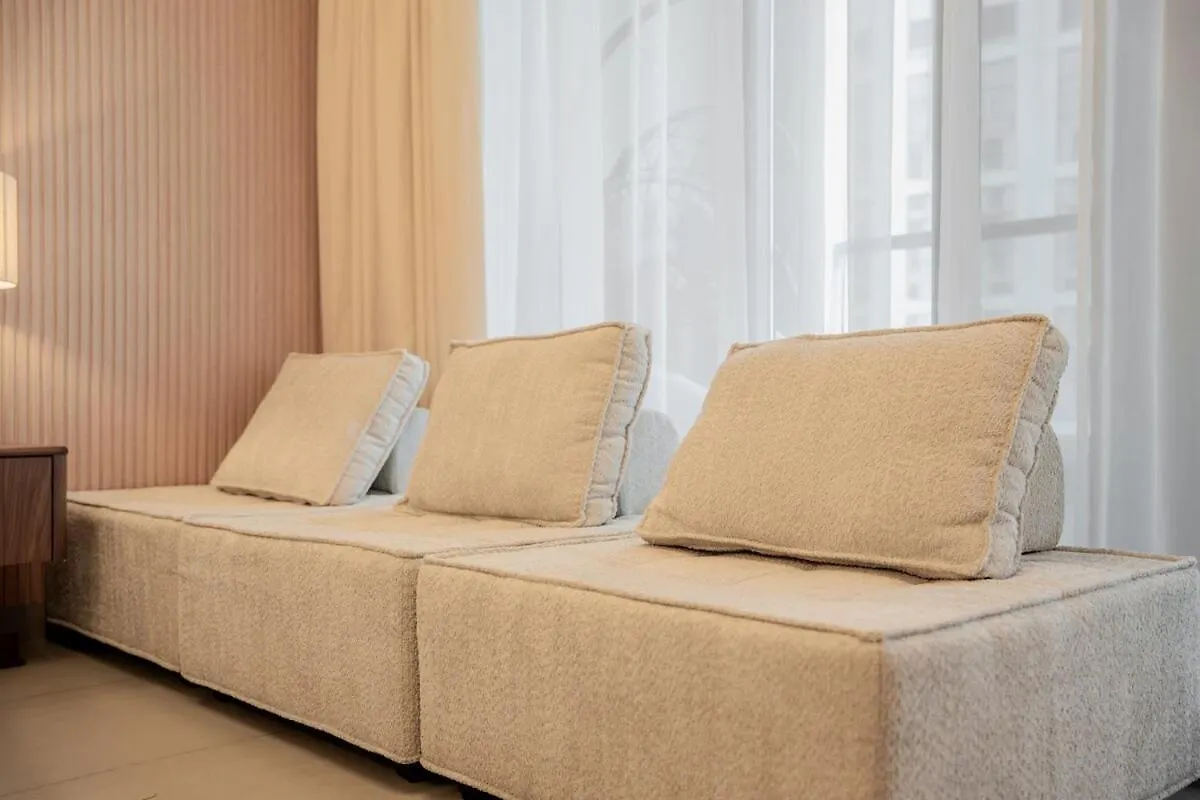 City Central Luxury Apartment With Balcony By Bluecloud Holidays الشارقة